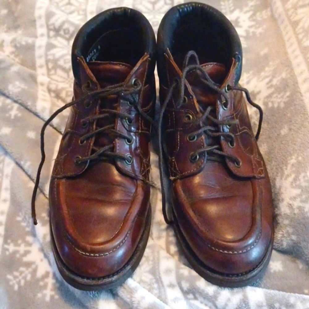 VIBRANT  GUMBTE BOOTS